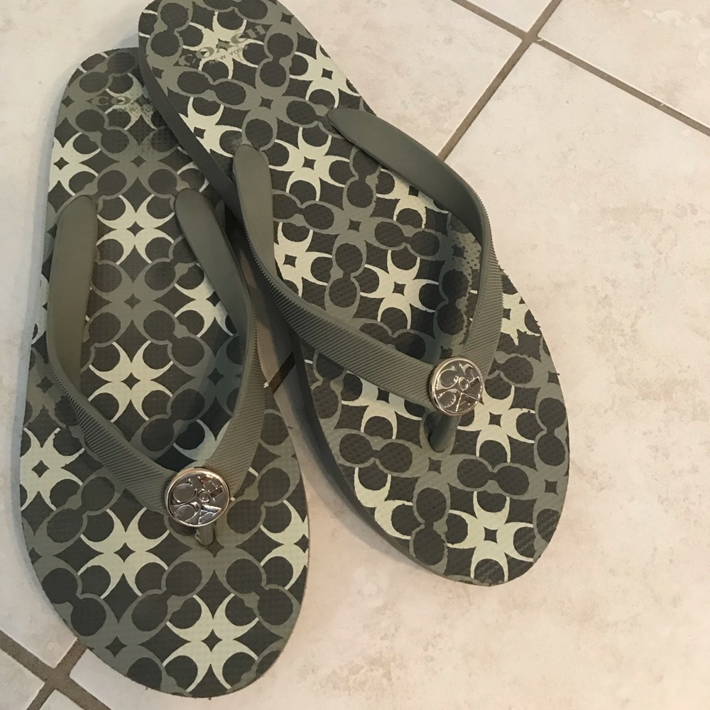 Coach gray flip flops sz8